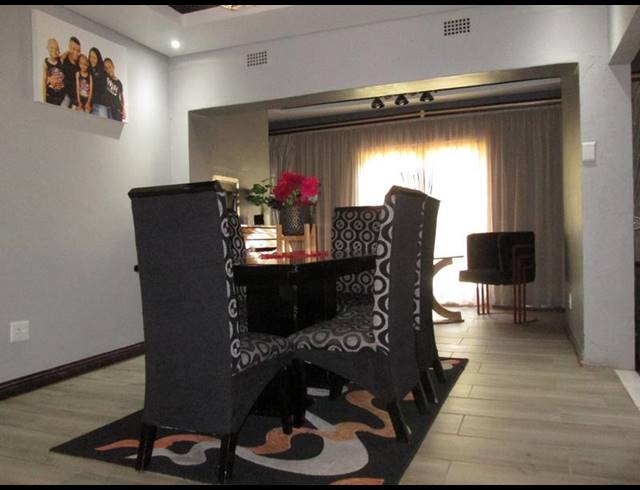 3 BEDROOM HOUSE FOR SALE IN PRIMROSE HILL